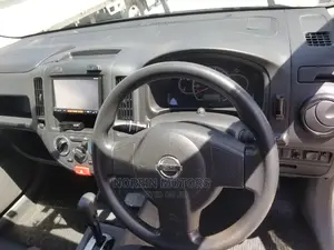 Nissan Advan 2015 Gray