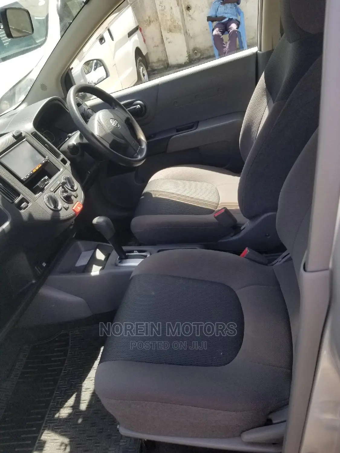 Nissan Advan 2015 Gray