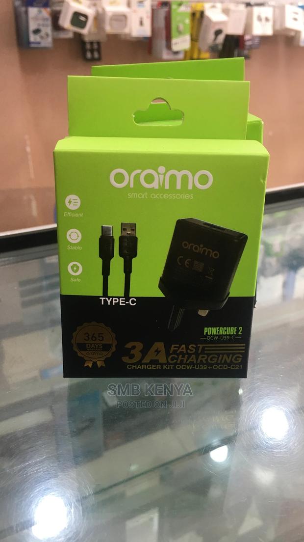 Oraimo 3A Fast Charger Type C - main view