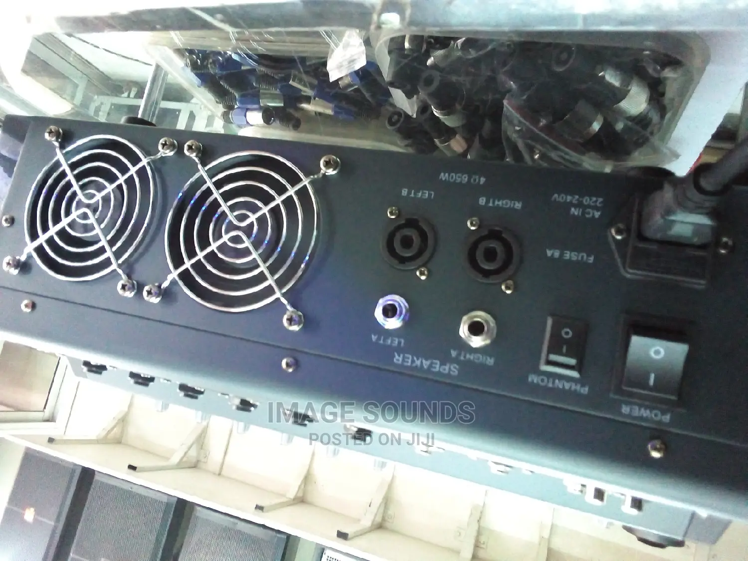 Powered Mixer 606ch.