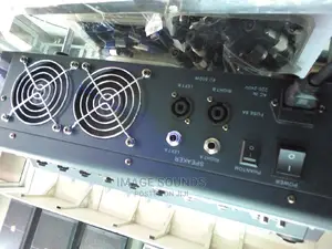 Powered Mixer 606ch.