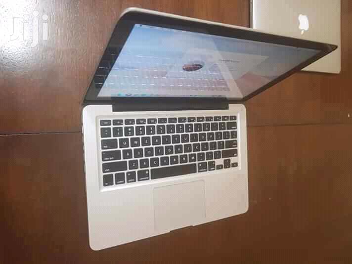 Laptop Apple MacBook Pro 4GB Intel Core i5 HDD 500GB