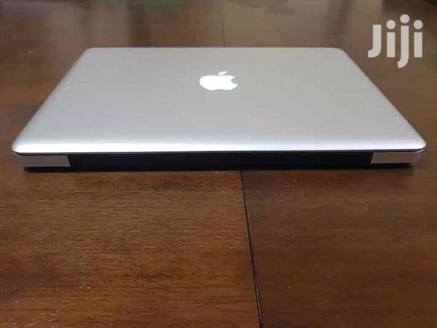 Laptop Apple MacBook Pro 4GB Intel Core i5 HDD 500GB