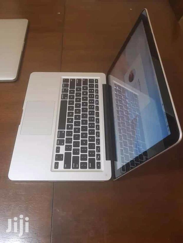 Laptop Apple MacBook Pro 4GB Intel Core i5 HDD 500GB