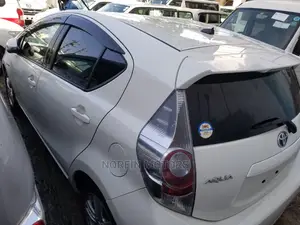 Toyota Aqua 2015 White