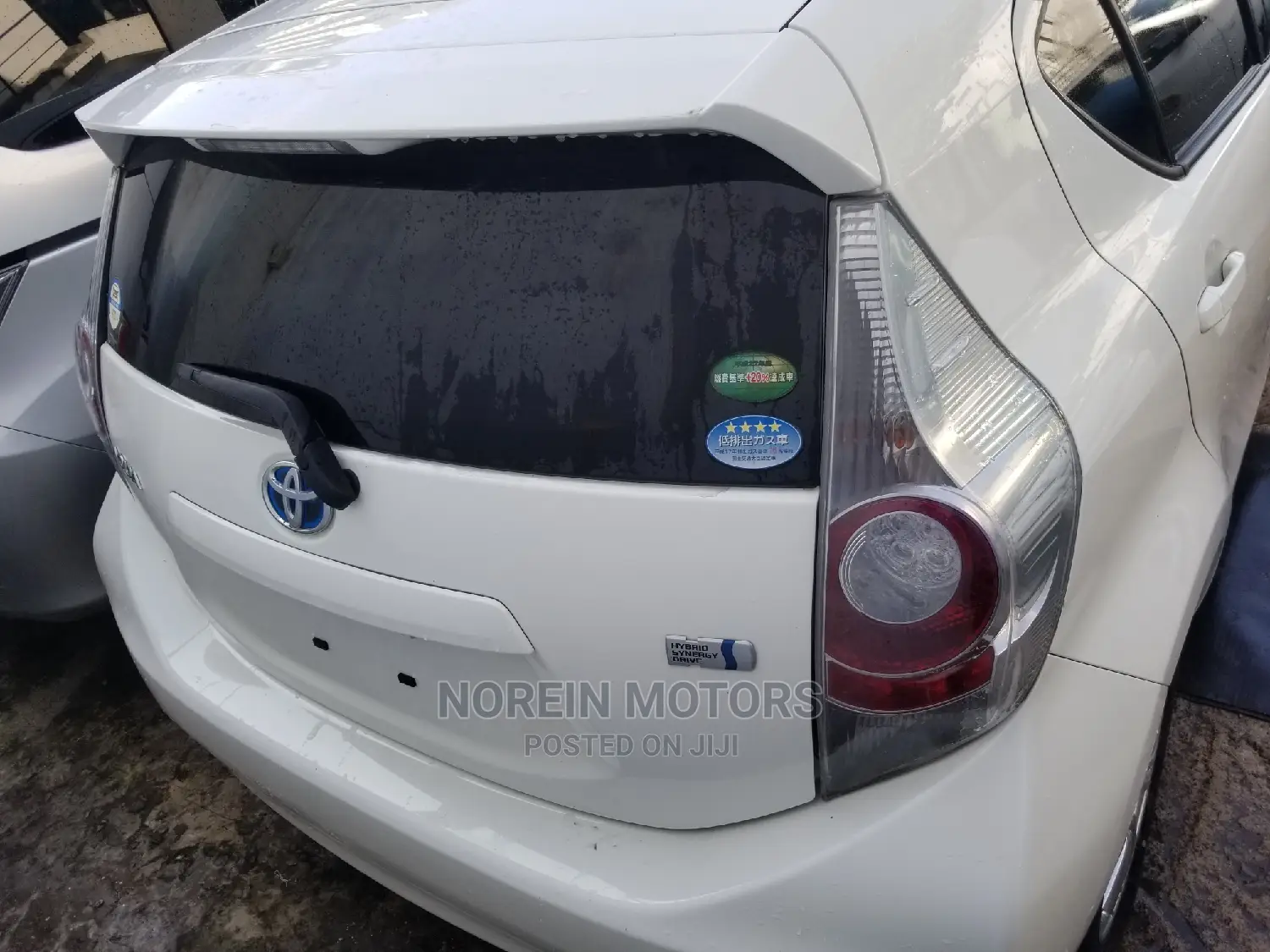 Toyota Aqua 2015 White