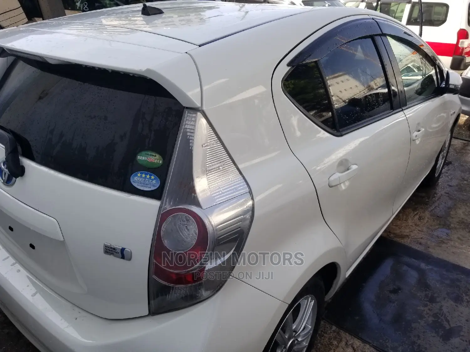 Toyota Aqua 2015 White