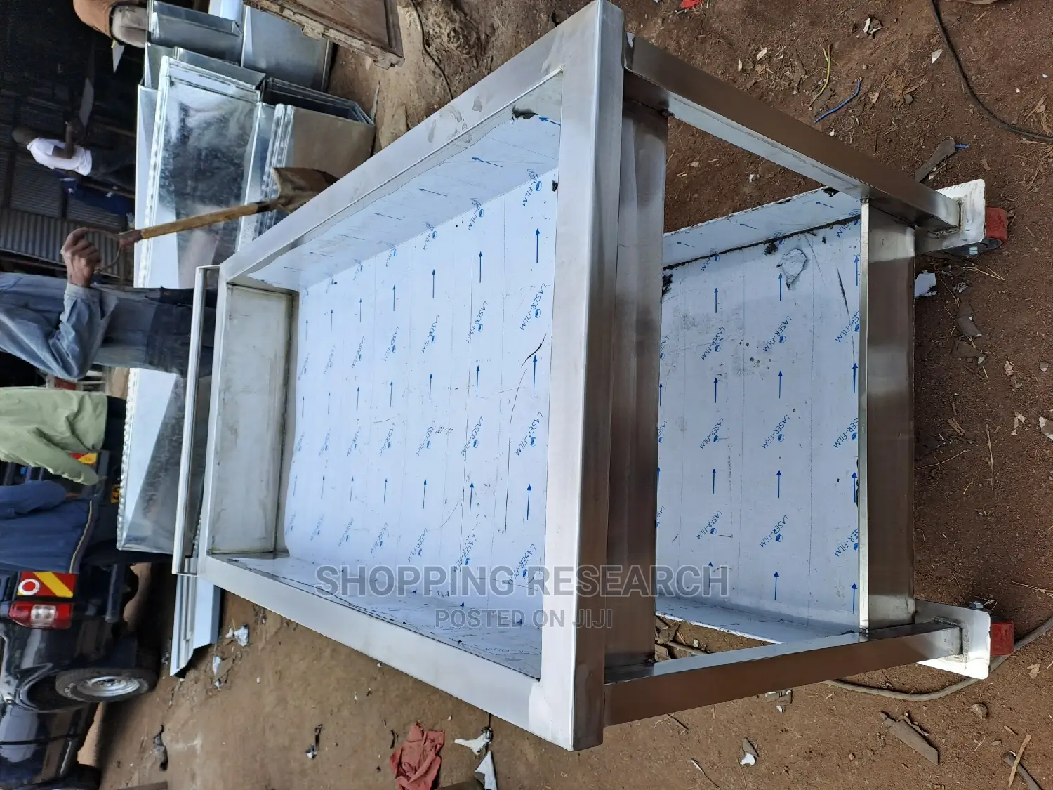 Heavy-Duty Industrial Serving Food Trolley 400kg=200kg at Shelf