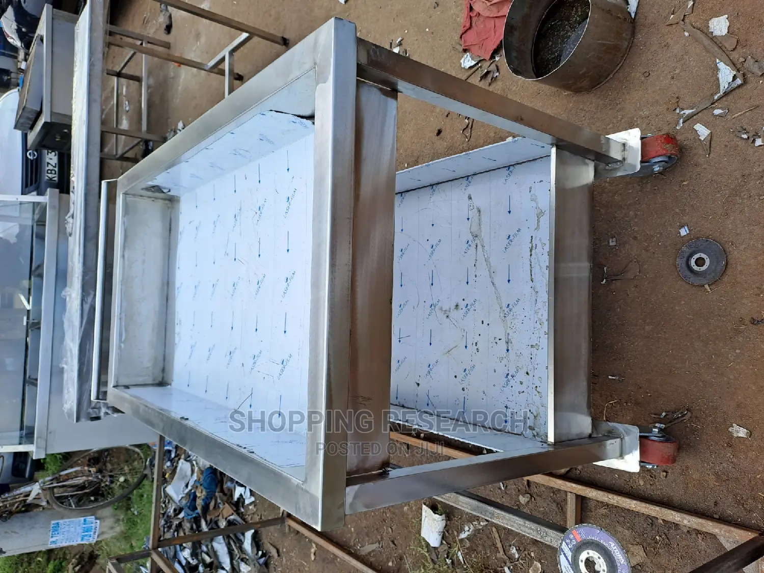 Heavy-Duty Industrial Serving Food Trolley 400kg=200kg at Shelf