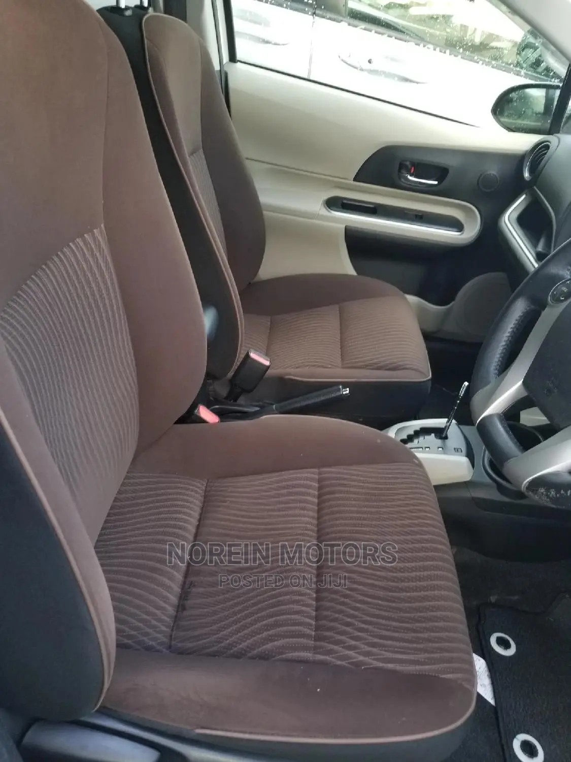 Toyota Aqua 2015 White