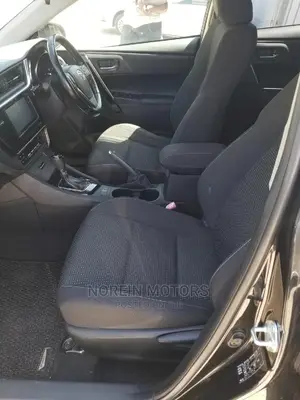 Toyota Auris 2015 Black
