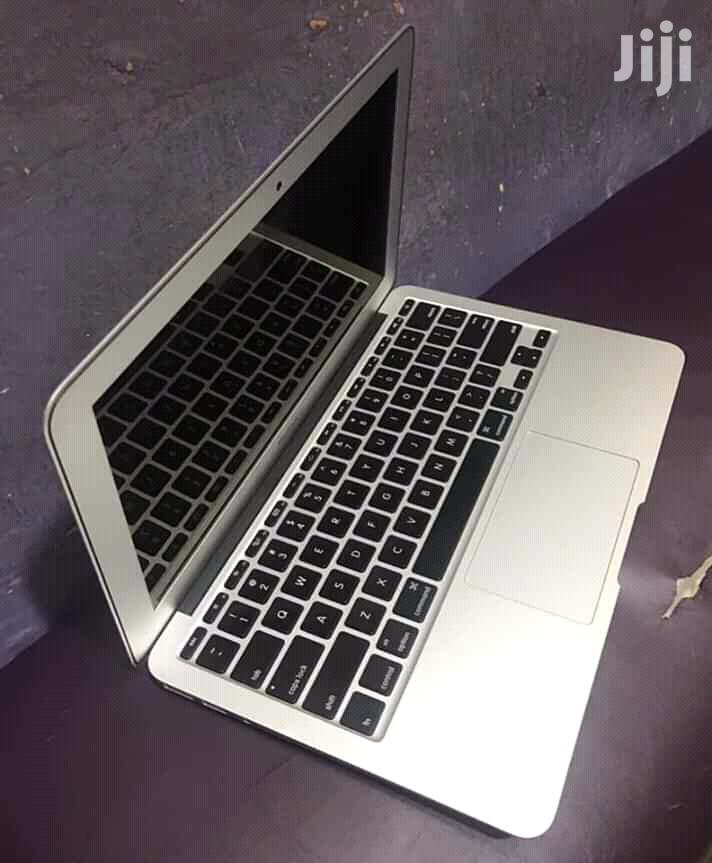 Laptop Apple MacBook Air 8GB Intel Core i5 SSD 256GB