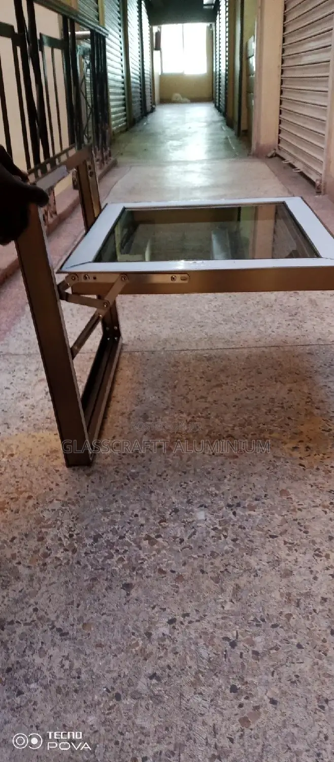 Squared Projecting Window
