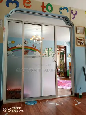 Curvy Sliding Door
