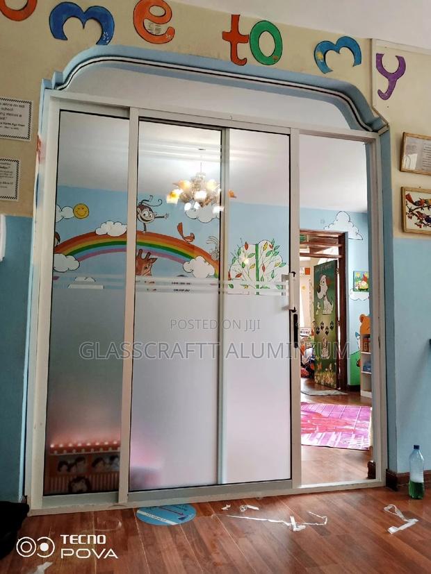 Curvy Sliding Door - thumbnail 7