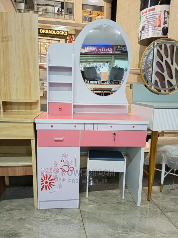 Dressing! Dressing Table - main view