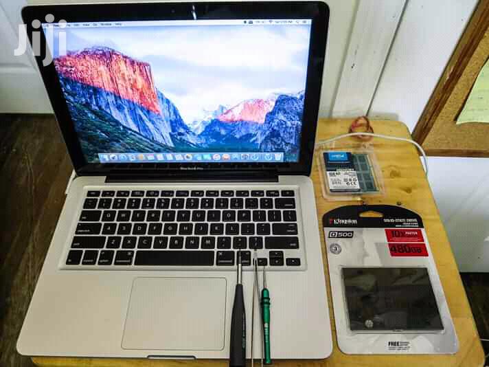Laptop Apple MacBook Pro 4GB Intel Core i5 HDD 500GB