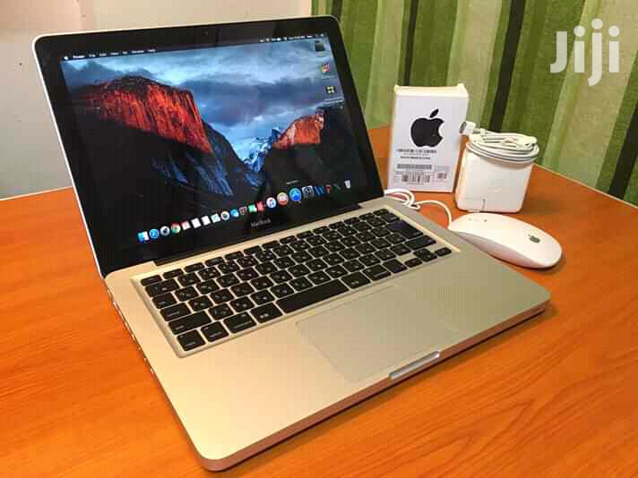 Laptop Apple MacBook Pro 4GB Intel Core i5 HDD 500GB