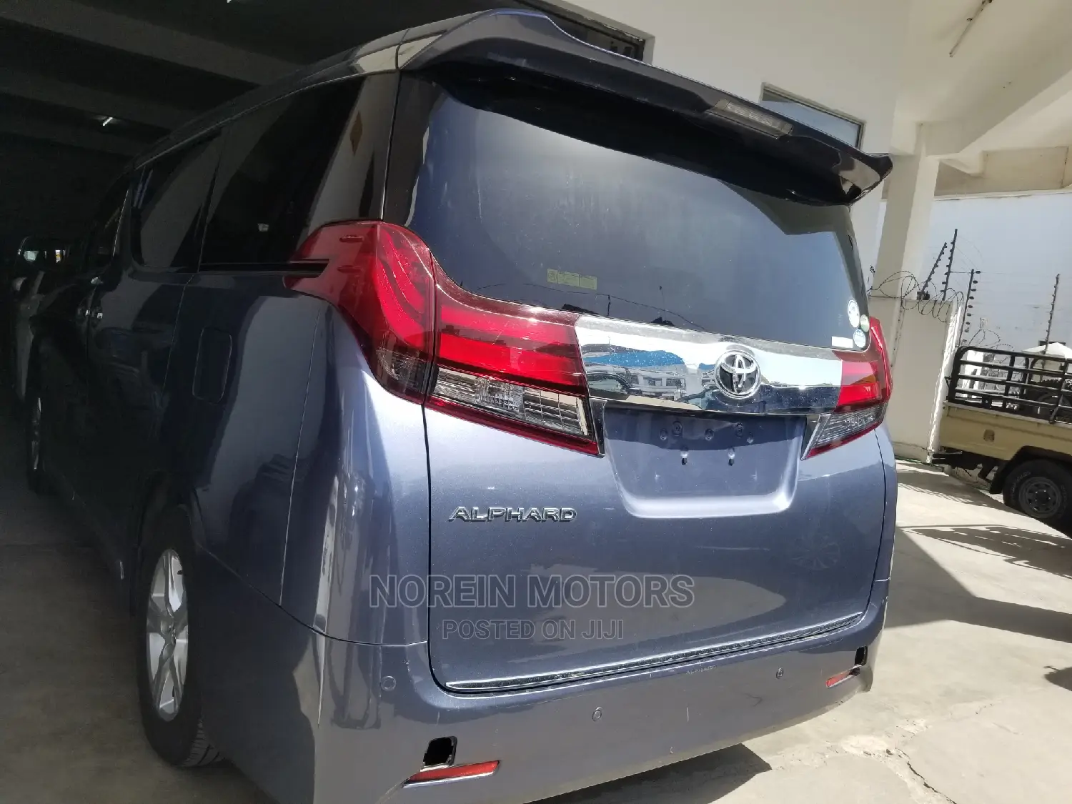 Toyota Alphard 2015 Silver
