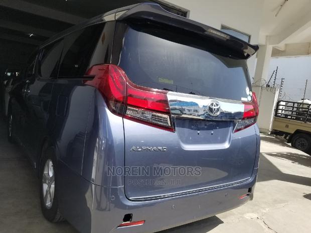 Toyota Alphard 2015 Silver - thumbnail 8