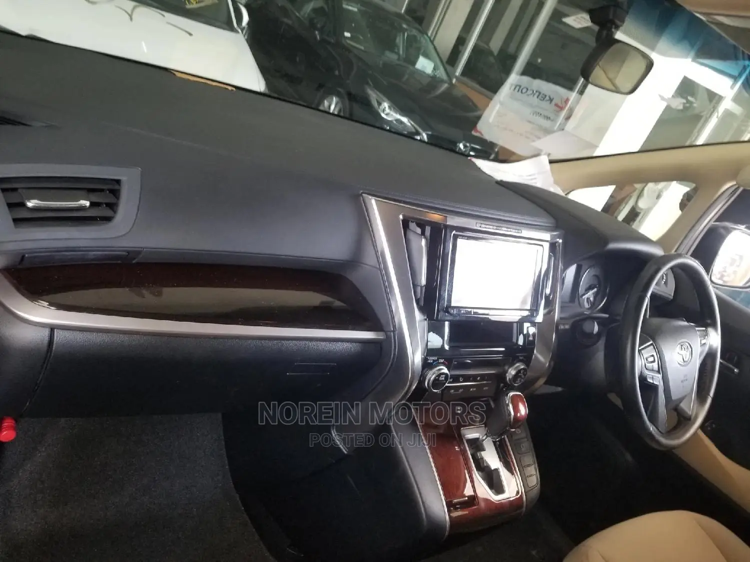 Toyota Alphard 2015 Silver
