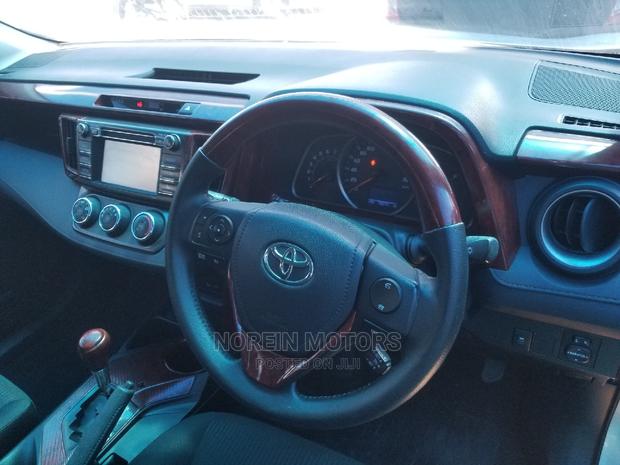 Toyota RAV4 2014 Silver - thumbnail 5