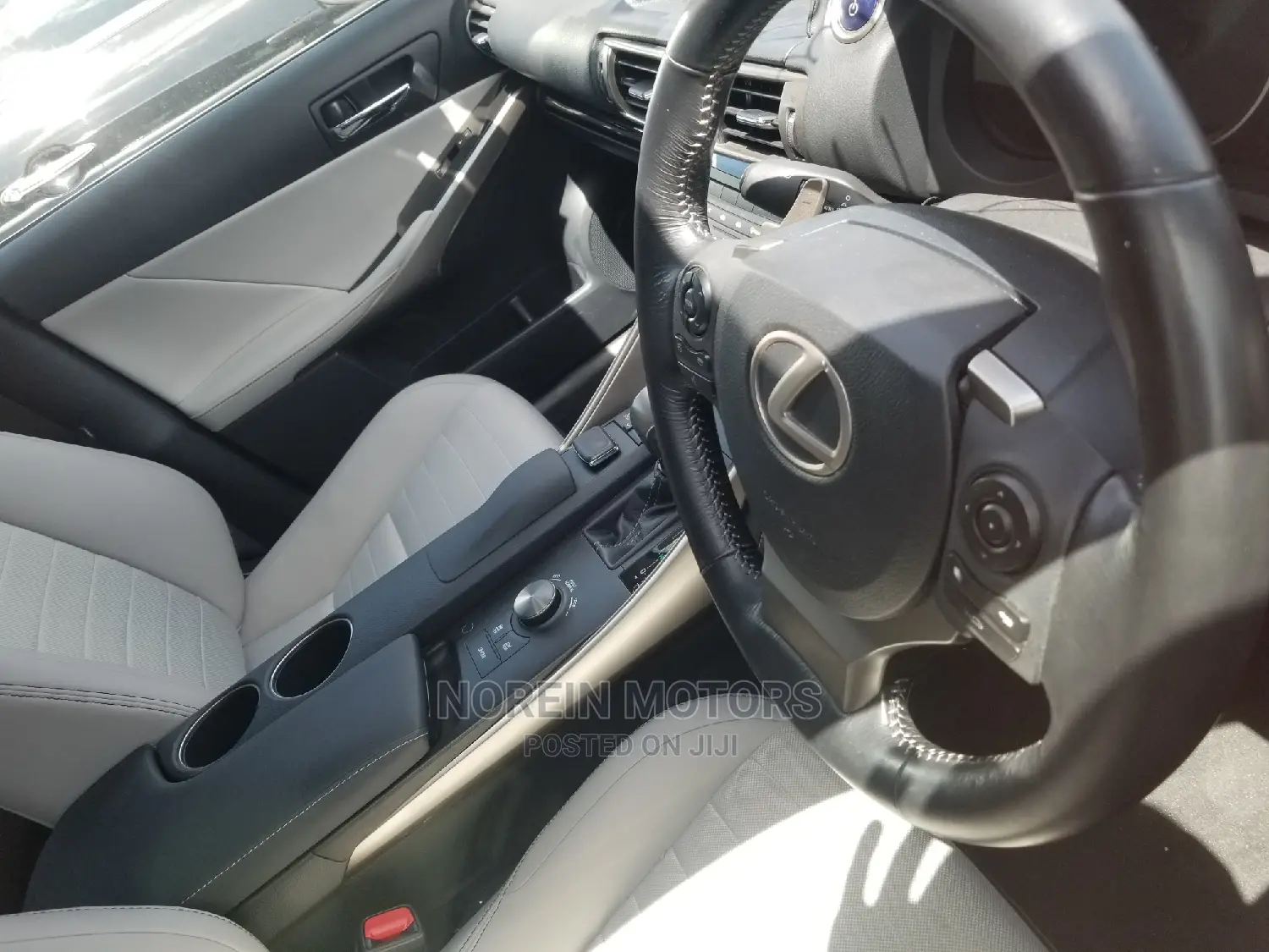 Lexus IS 300h 2014 Silver
