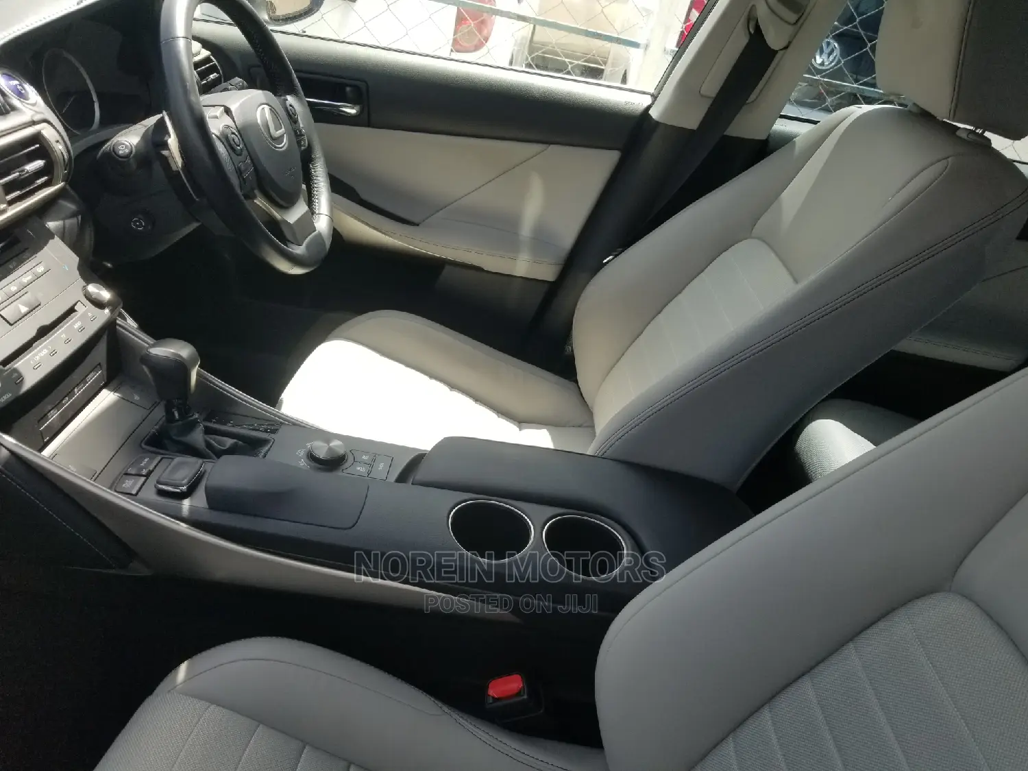 Lexus IS 300h 2014 Silver