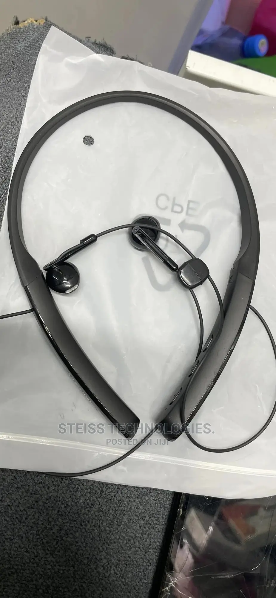 Under Armour Sports Wireless Neckband