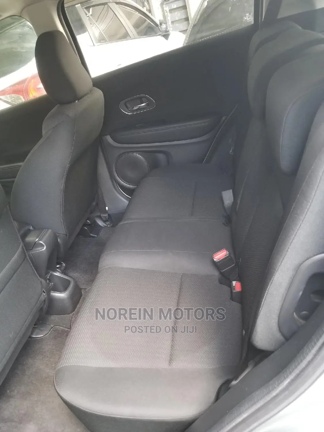 Honda Vezel 1.5 Hybrid 4WD 2015 Silver