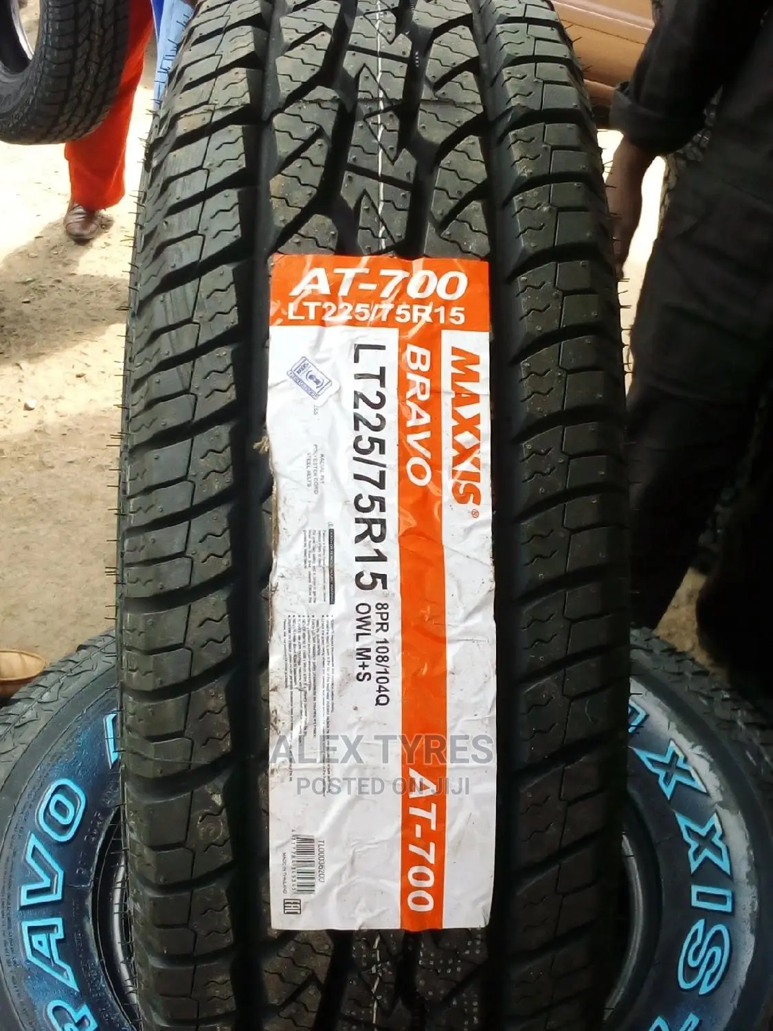 225/75r15 A/T 700 Maxxis Bravo Made in Thailand