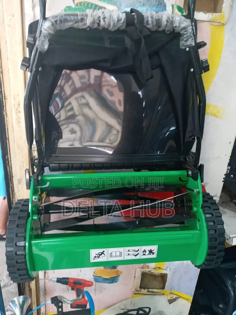 New. Lawn Mower