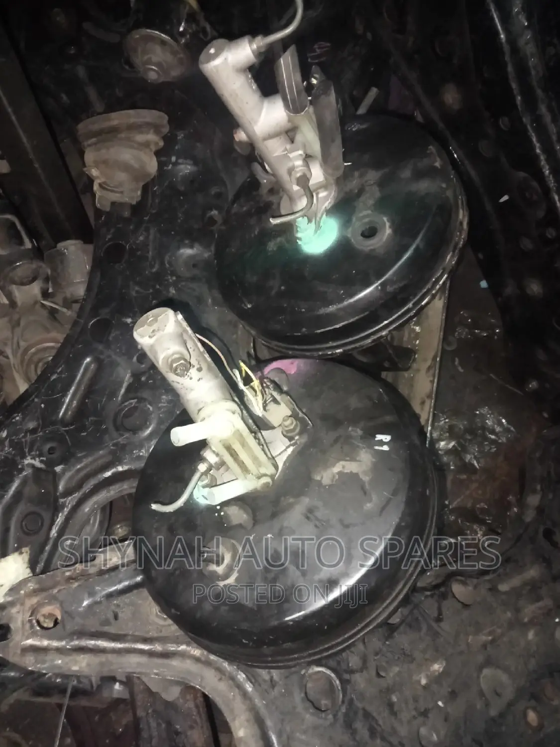 Brake Booster and Master Cylinder Toyota Voxy Old Model