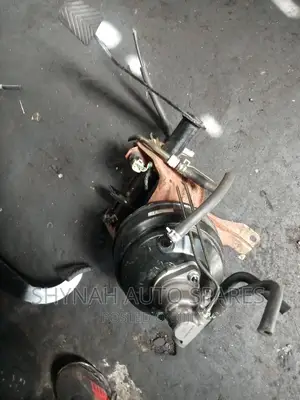 Brake Master Cylinder and Booster With Peddal Toyota Assy
