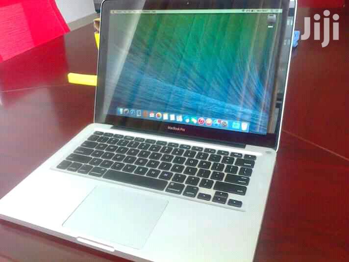 Laptop Apple MacBook Pro 4GB Intel Core i5 HDD 500GB