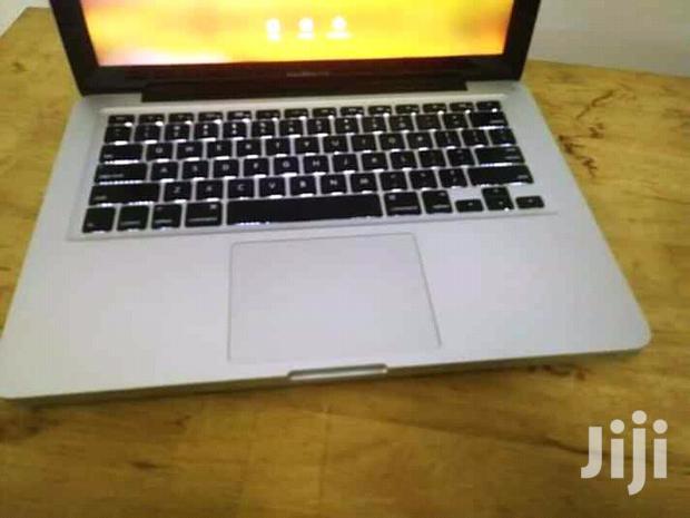 Laptop Apple MacBook Pro 4GB Intel Core i5 HDD 500GB