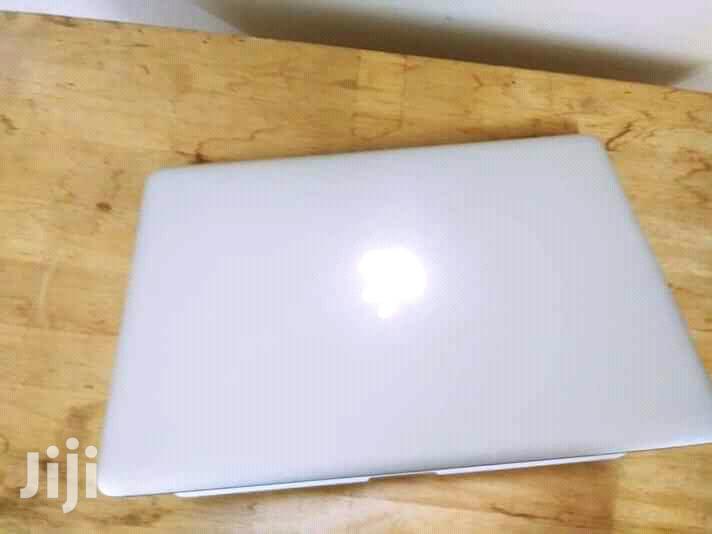 Laptop Apple MacBook Pro 4GB Intel Core i5 HDD 500GB
