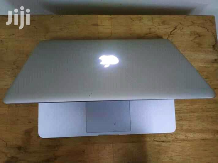 Laptop Apple MacBook Pro 4GB Intel Core i5 HDD 500GB