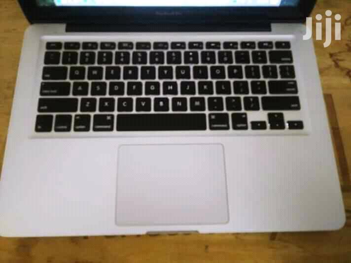 Laptop Apple MacBook Pro 4GB Intel Core i5 HDD 500GB