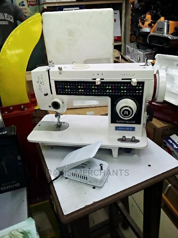 Jukky Embroidery Machine - main view