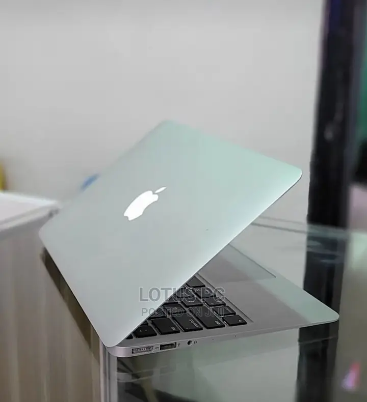 Laptop Apple MacBook Air 2015 8GB Intel Core I5 SSD 256GB