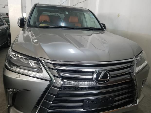Lexus LX 570 AWD 2016 Silver