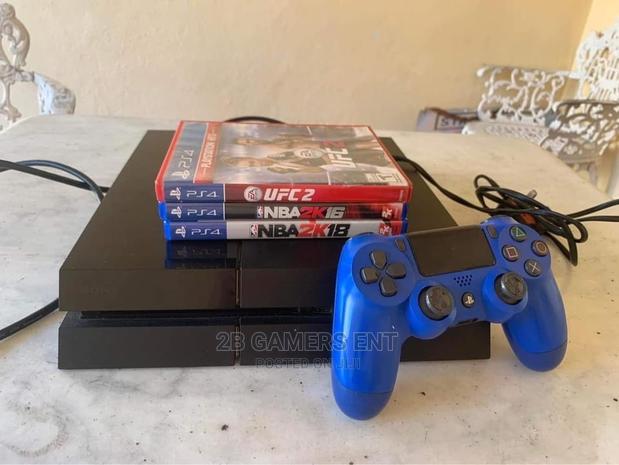 Play Station 4 Standard, Blue Pad - main view