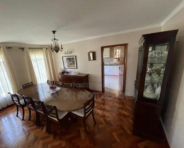 Furnished 5bdrm Bungalow in Kitengera Town, Parklands/Highridge