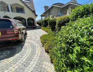 Furnished 5bdrm Bungalow in Kitengera Town, Parklands/Highridge