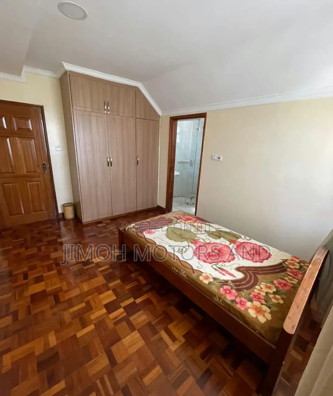 Furnished 5bdrm Bungalow in Kitengera Town, Parklands/Highridge