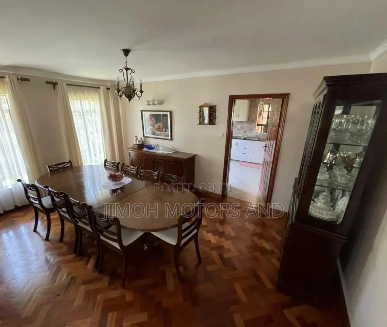 Furnished 5bdrm Bungalow in Kitengera Town, Parklands/Highridge