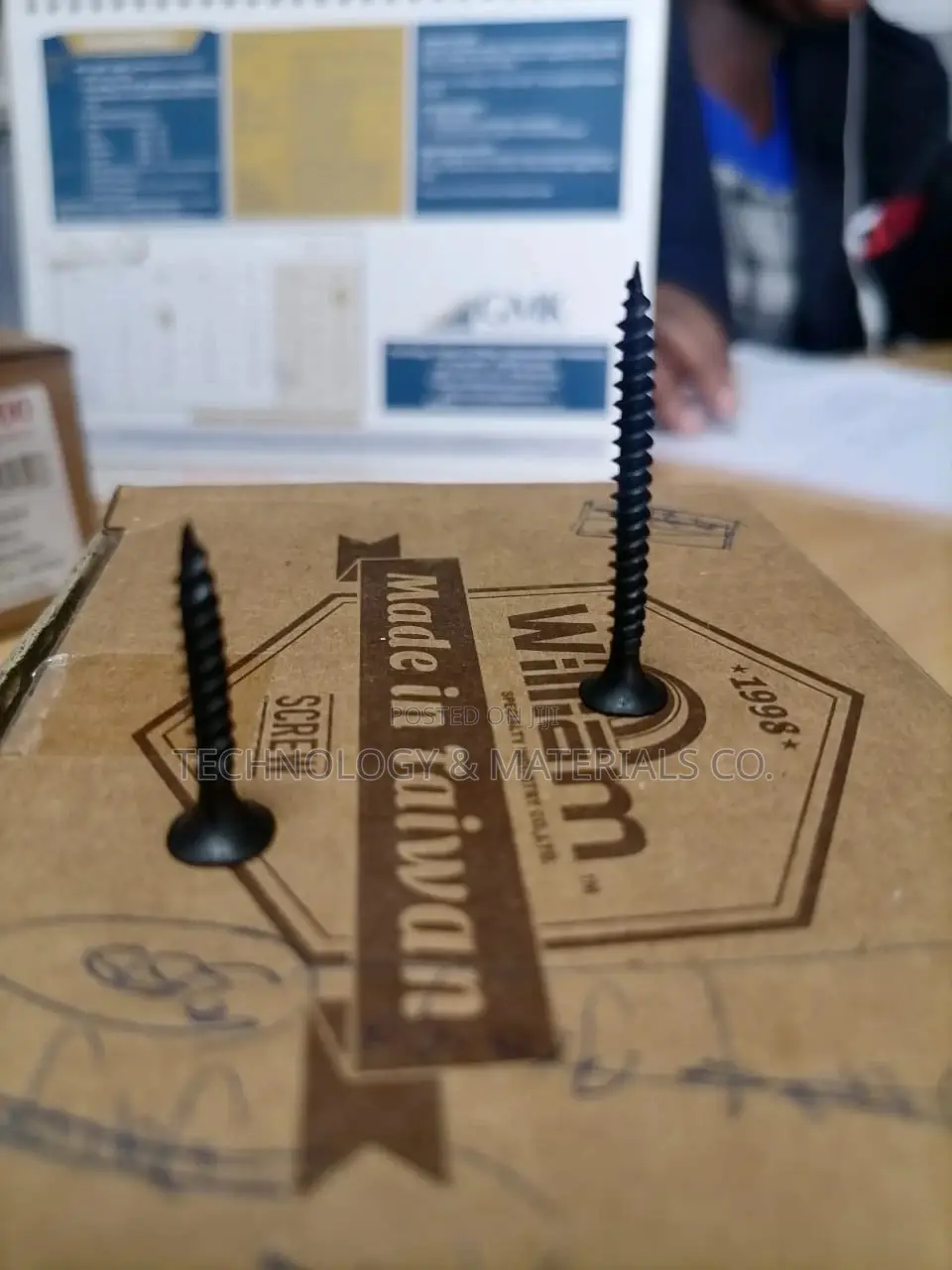 Gypsum Screws 25mm (1000pcs + Free Drill Bit)
