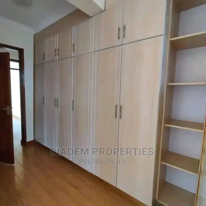 3bdrm Apartment in Gitanga Rd, Lavington for rent