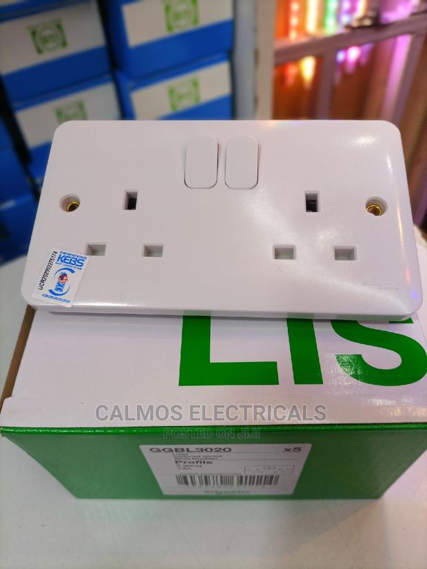 13A Twin Sockets - thumbnail 2
